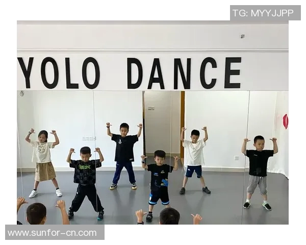 成都街舞队以75分领跑世界街舞大赛积分榜展现实力与风采