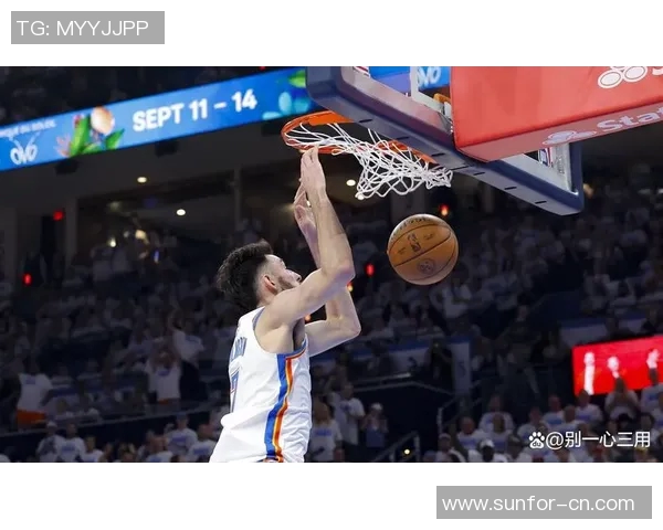 切特霍姆格伦的篮球之路与未来发展潜力探讨 切特霍姆格伦的篮球之路与未来发展潜力探讨