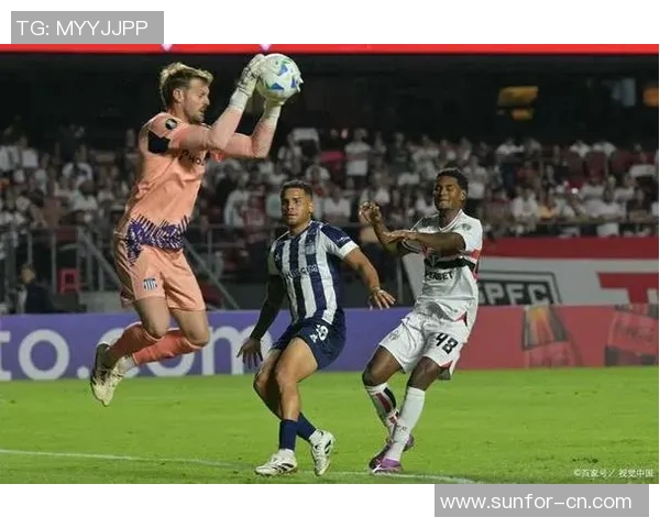 智利天主队与伊基克队的精彩对决即将上演，谁能赢得胜利成为焦点