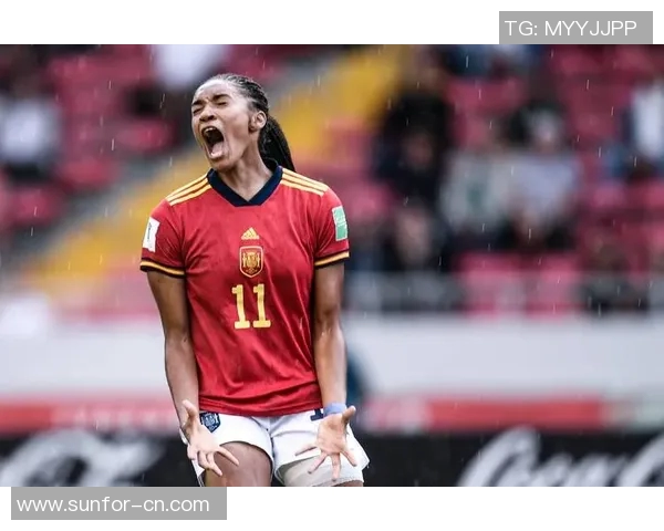 梦十队与西班牙决赛精彩对决回顾与分析全景呈现